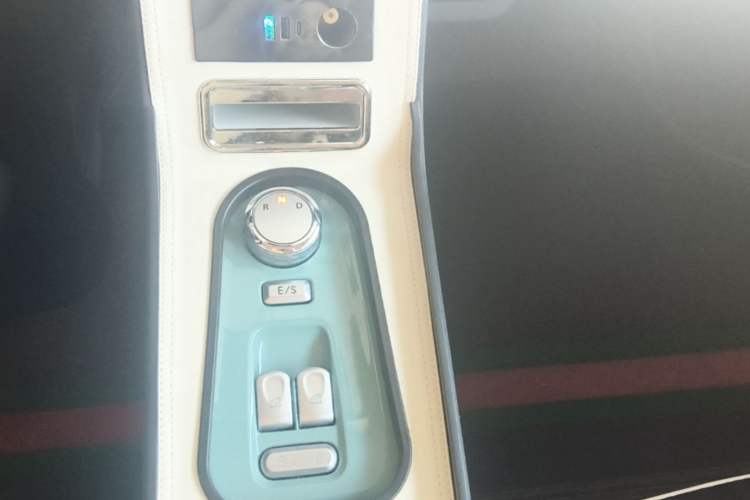 Used CHANGAN NEVO Lumin 2023 205km Xiangqin Version Gear Lever