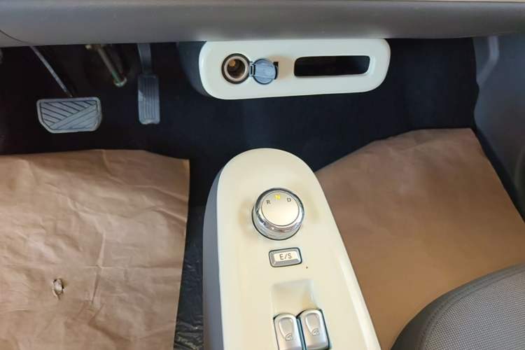 Used CHANGAN NEVO Lumin 2023 205km Xiangqin Version Gear Lever