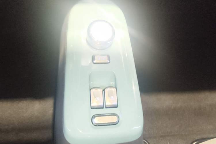Used CHANGAN NEVO Lumin 2023 205km Xiangqin Version Gear Lever