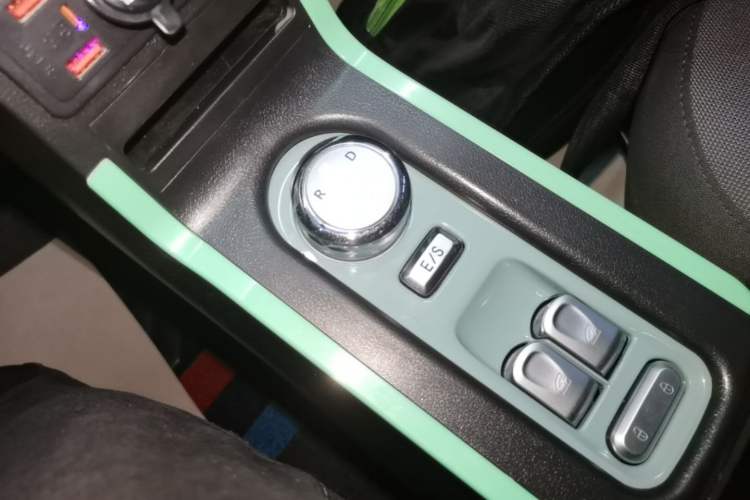 Used CHANGAN NEVO Lumin 2023 205km Xiangqin Version Gear Lever