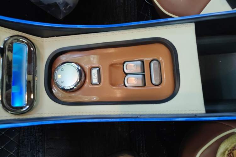 Used CHANGAN NEVO Lumin 2023 205km Xiangqin Version Gear Lever