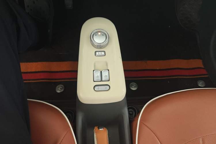 Used CHANGAN NEVO Lumin 2023 205km Xiangqin Version Gear Lever