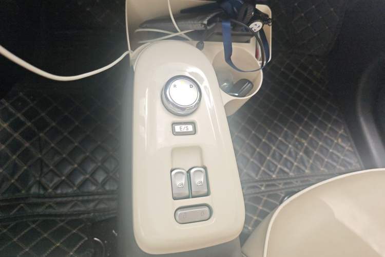 Used CHANGAN NEVO Lumin 2023 205km Xiangqin Version Gear Lever
