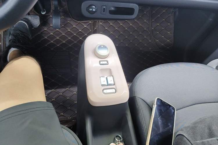 Used CHANGAN NEVO Lumin 2023 205km Xiangqin Version Gear Lever