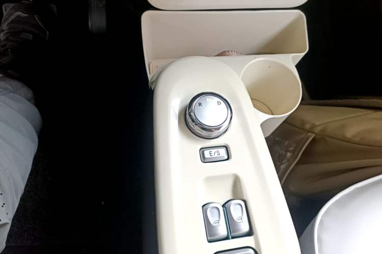Used CHANGAN NEVO Lumin 2023 205km Xiangqin Version Gear Lever