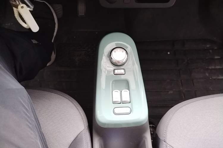 Used CHANGAN NEVO Lumin 2023 205km Xiangqin Version Gear Lever