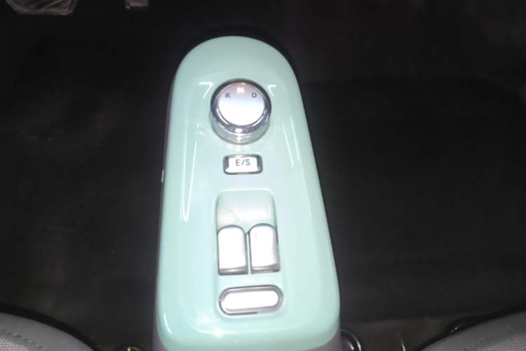 Used CHANGAN NEVO Lumin 2023 205km Xiangqin Version Gear Lever