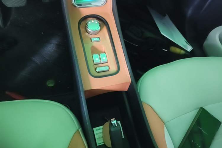 Used CHANGAN NEVO Lumin 2023 205km Xiangqin Version Gear Lever