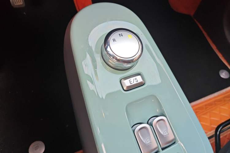 Used CHANGAN NEVO Lumin 2023 205km Xiangqin Version Gear Lever