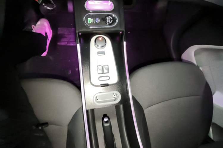 Used CHANGAN NEVO Lumin 2023 205km Xiangqin Version Gear Lever