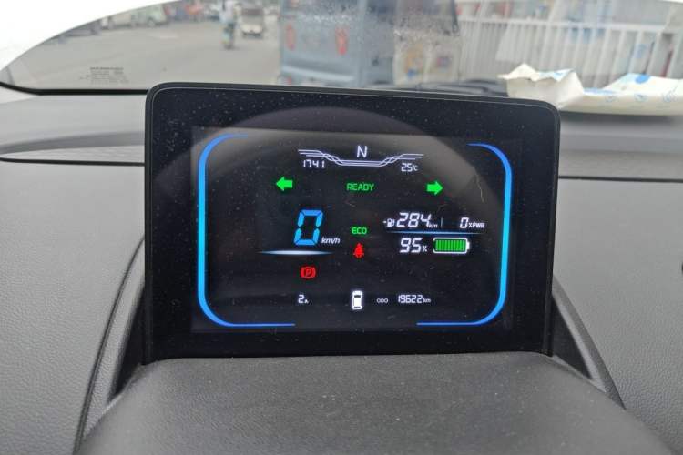 Used CHANGAN NEVO Lumin 2023 301km Honey Dew Edition Instrument Cluster