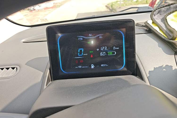 Used CHANGAN NEVO Lumin 2023 205km Xiangqin Version Instrument Cluster