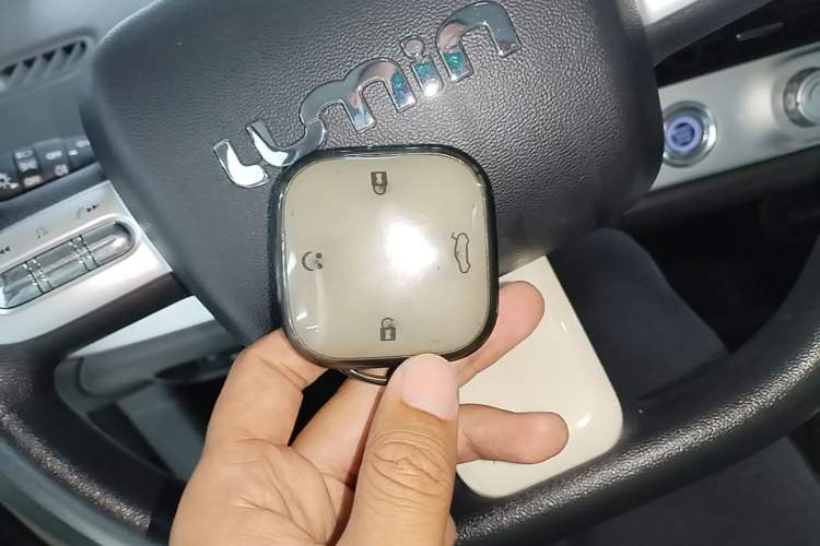 Used CHANGAN NEVO Lumin 2023 301km Honey Dew Edition Interior 1