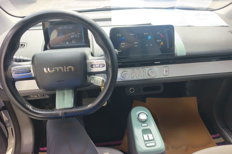 Used CHANGAN NEVO Lumin 2023 301km Honey Dew Edition Interior 3