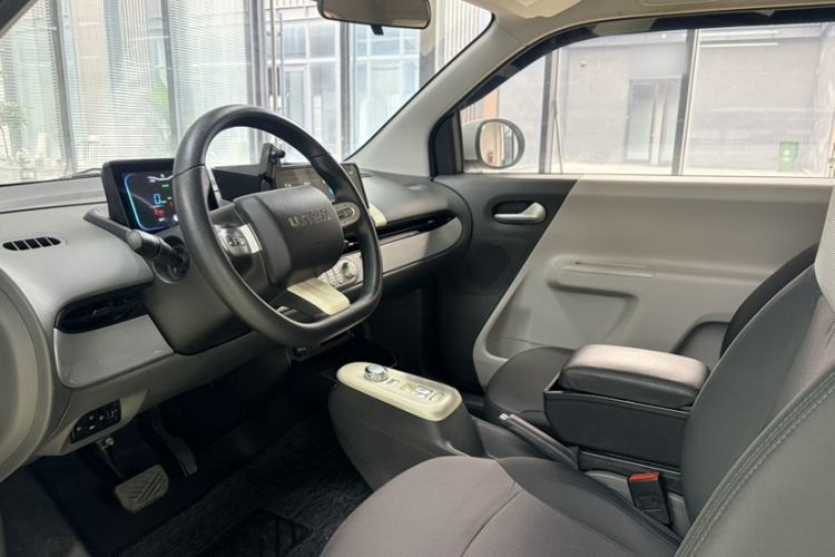 Used CHANGAN NEVO Lumin 2023 301km Honey Dew Edition Interior 3