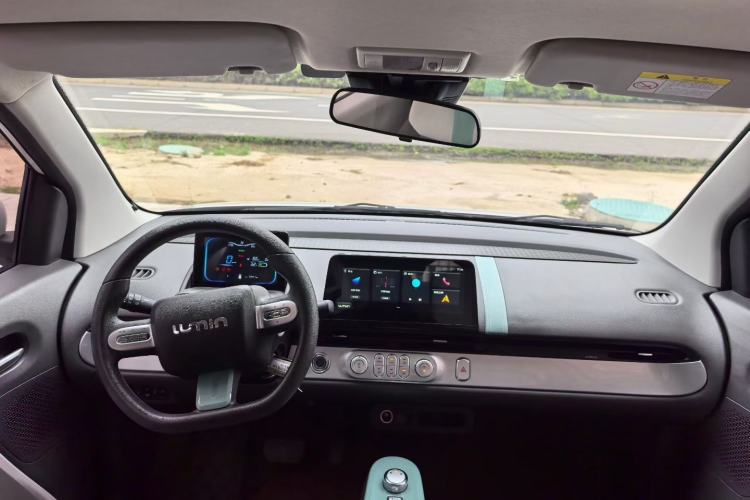 Used CHANGAN NEVO Lumin 2023 205km Xiangqin Version Interior 4