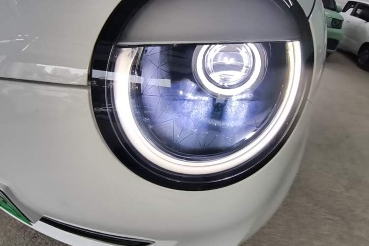 Used CHANGAN NEVO Lumin 2023 205km Xiangqin Version Left Front Headlight