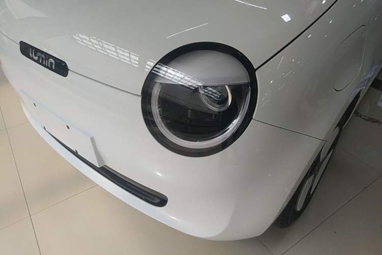 Used CHANGAN NEVO Lumin 2023 205km Xiangqin Version Left Front Headlight