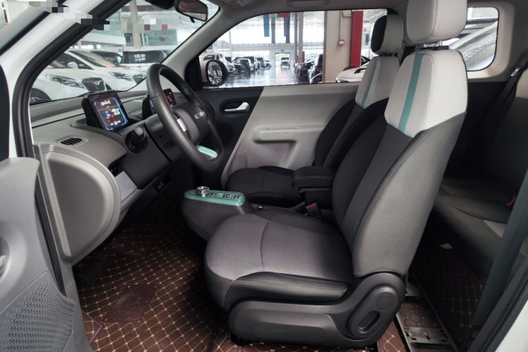 Used CHANGAN NEVO Lumin 2023 301km Honey Dew Edition Left Front Seat