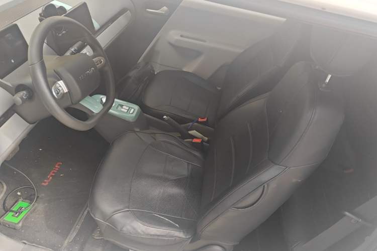 Used CHANGAN NEVO Lumin 2023 301km Honey Dew Edition Left Front Seat