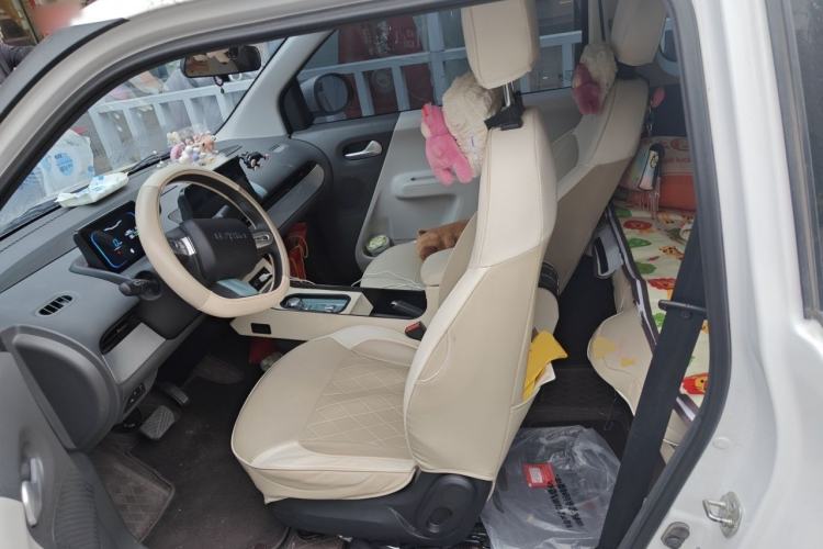 Used CHANGAN NEVO Lumin 2023 301km Honey Dew Edition Left Front Seat