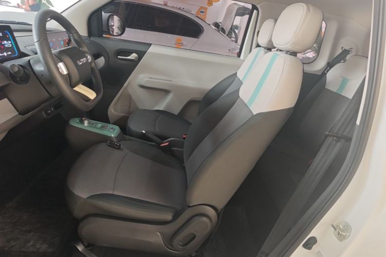 Used CHANGAN NEVO Lumin 2023 301km Honey Dew Edition Left Front Seat