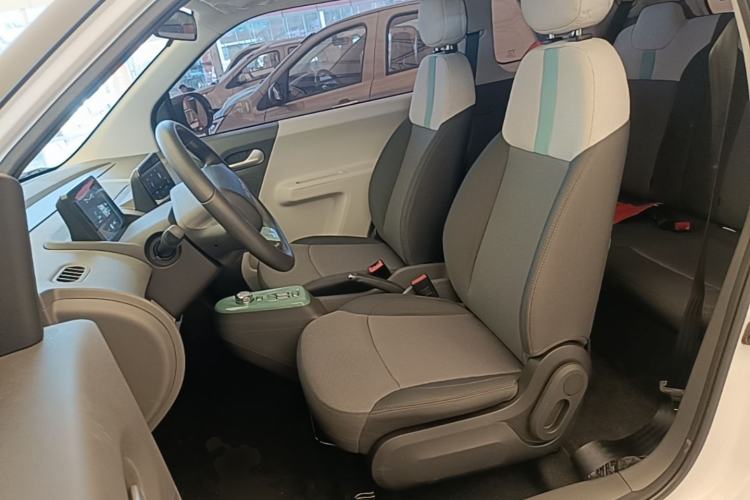 Used CHANGAN NEVO Lumin 2023 301km Honey Dew Edition Left Front Seat
