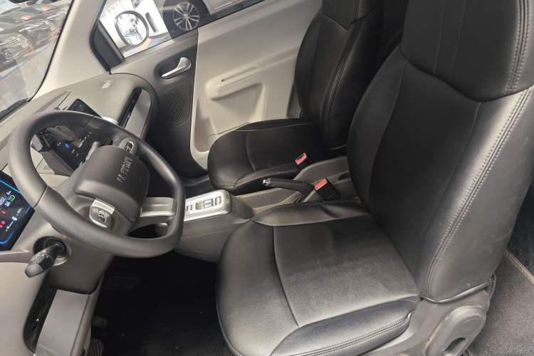 Used CHANGAN NEVO Lumin 2023 301km Honey Dew Edition Left Front Seat