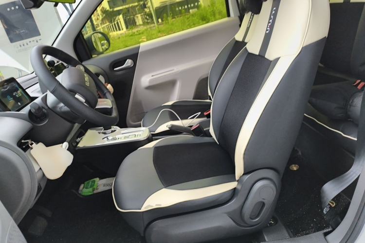 Used CHANGAN NEVO Lumin 2023 301km Honey Dew Edition Left Front Seat