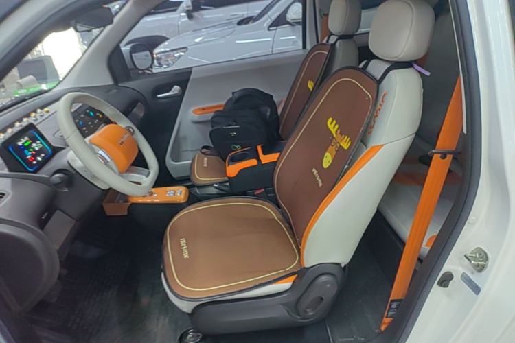 Used CHANGAN NEVO Lumin 2023 301km Honey Dew Edition Left Front Seat