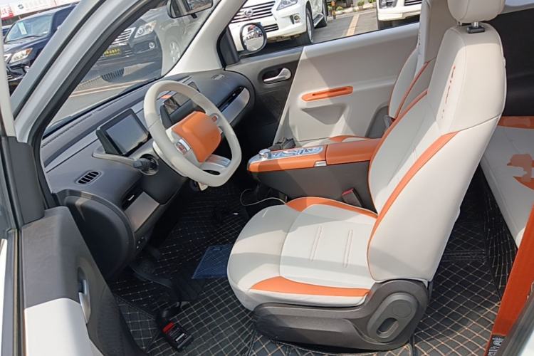 Used CHANGAN NEVO Lumin 2023 301km Honey Dew Edition Left Front Seat