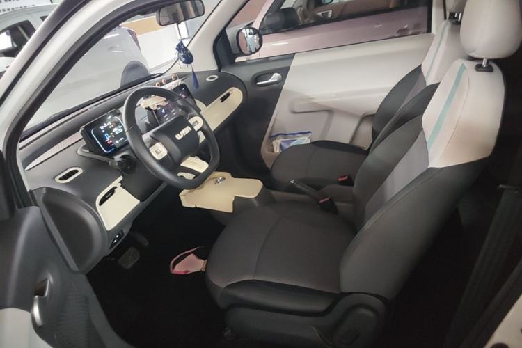 Used CHANGAN NEVO Lumin 2023 301km Honey Dew Edition Left Front Seat