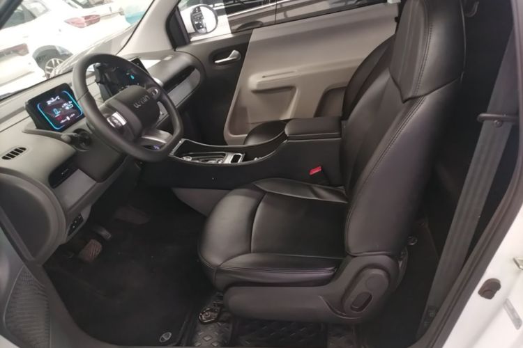 Used CHANGAN NEVO Lumin 2023 301km Honey Dew Edition Left Front Seat