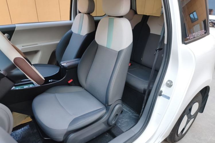 Used CHANGAN NEVO Lumin 2023 301km Honey Dew Edition Left Front Seat