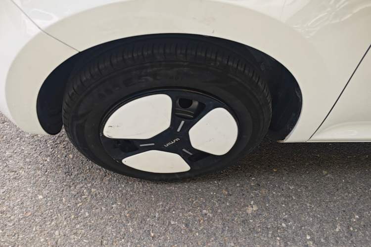 Used CHANGAN NEVO Lumin 2023 205km Xiangqin Version Left Front Wheel Hub