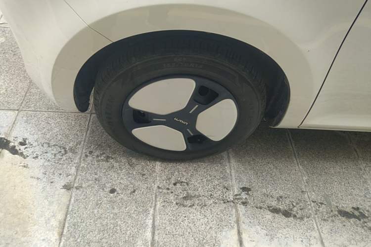 Used CHANGAN NEVO Lumin 2023 301km Honey Dew Edition Left Front Wheel Hub