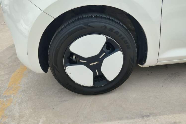 Used CHANGAN NEVO Lumin 2023 205km Xiangqin Version Left Front Wheel Hub