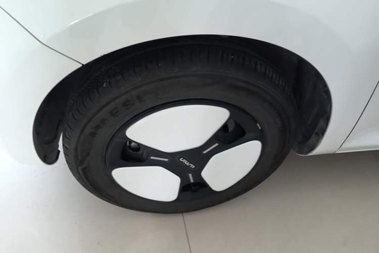 Used CHANGAN NEVO Lumin 2023 205km Xiangqin Version Left Front Wheel Hub