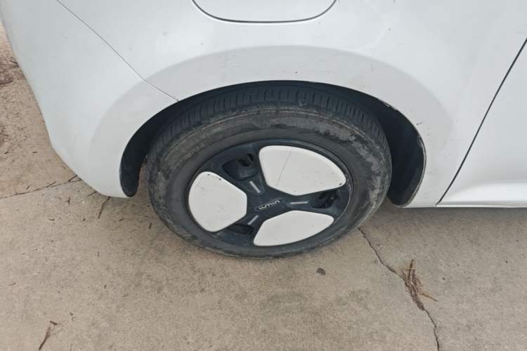 Used CHANGAN NEVO Lumin 2023 205km Xiangqin Version Left Front Wheel Hub