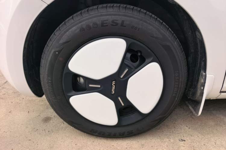 Used CHANGAN NEVO Lumin 2023 205km Xiangqin Version Left Front Wheel Hub