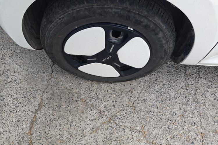 Used CHANGAN NEVO Lumin 2023 205km Xiangqin Version Left Front Wheel Hub