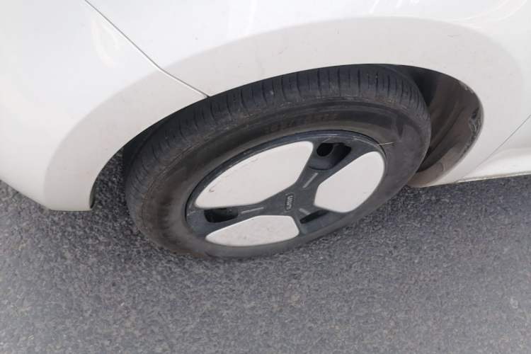 Used CHANGAN NEVO Lumin 2023 205km Xiangqin Version Left Front Wheel Hub