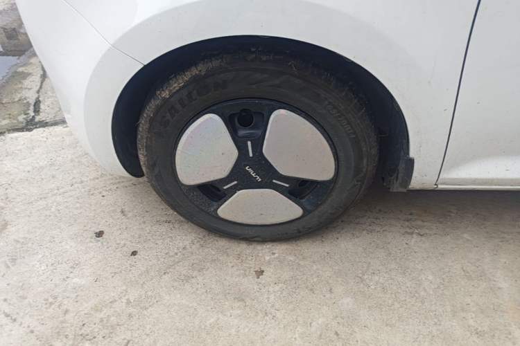 Used CHANGAN NEVO Lumin 2023 205km Xiangqin Version Left Front Wheel Hub