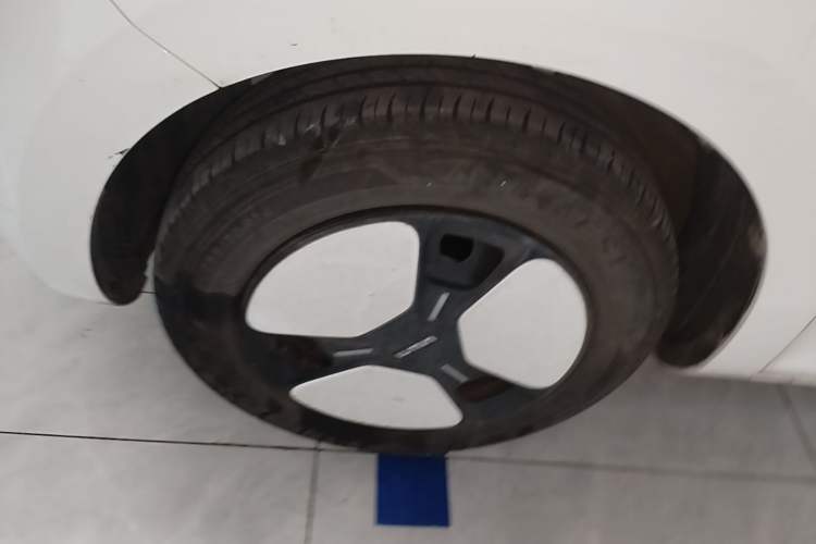 Used CHANGAN NEVO Lumin 2023 205km Xiangqin Version Left Front Wheel Hub