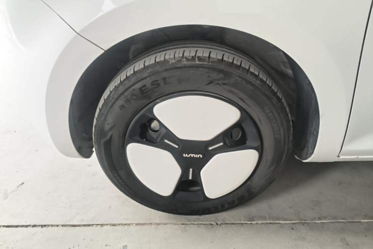 Used CHANGAN NEVO Lumin 2023 301km Honey Dew Edition Left Front Wheel Hub
