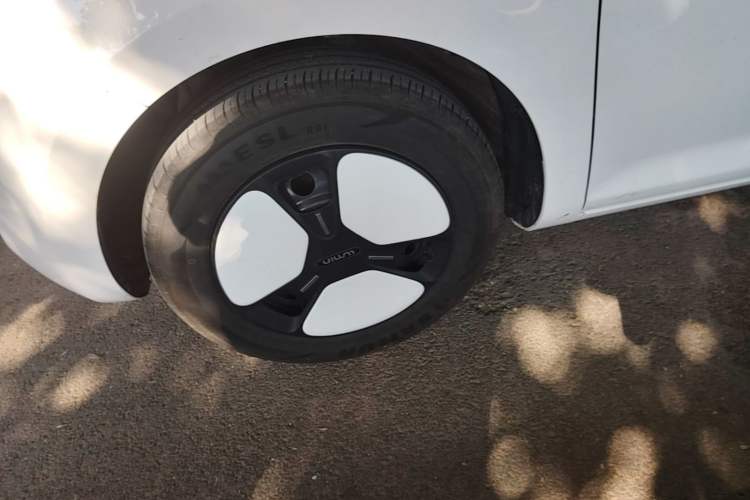 Used CHANGAN NEVO Lumin 2023 205km Xiangqin Version Left Front Wheel Hub