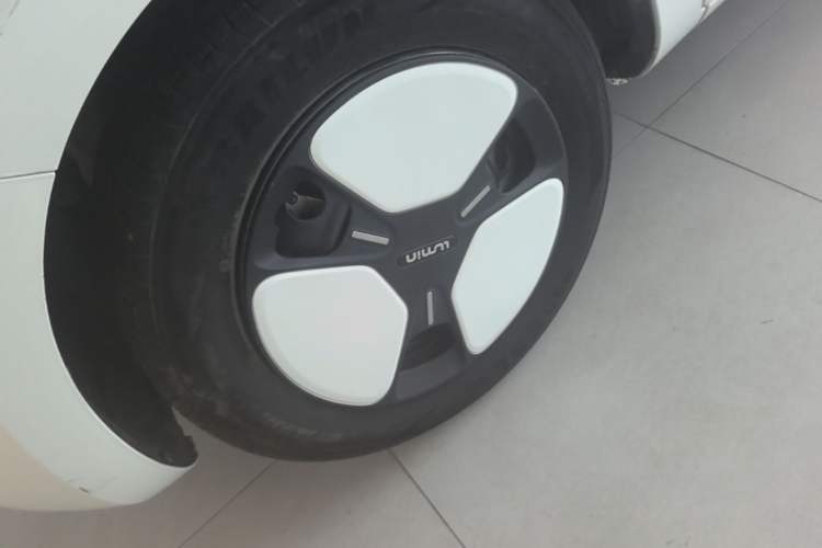 Used CHANGAN NEVO Lumin 2023 205km Xiangqin Version Left Front Wheel Hub