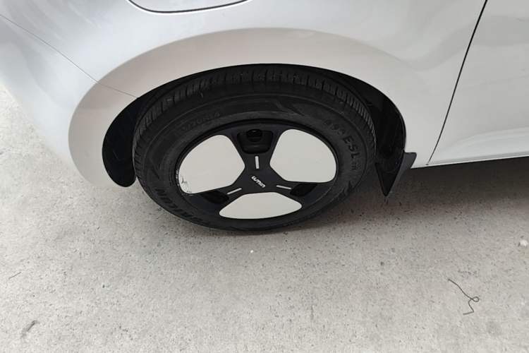 Used CHANGAN NEVO Lumin 2023 301km Honey Dew Edition Left Front Wheel Hub