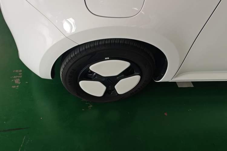 Used CHANGAN NEVO Lumin 2023 205km Xiangqin Version Left Front Wheel Hub