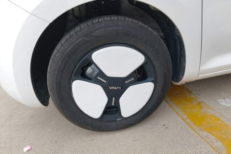 Used CHANGAN NEVO Lumin 2023 205km Xiangqin Version Left Front Wheel Hub